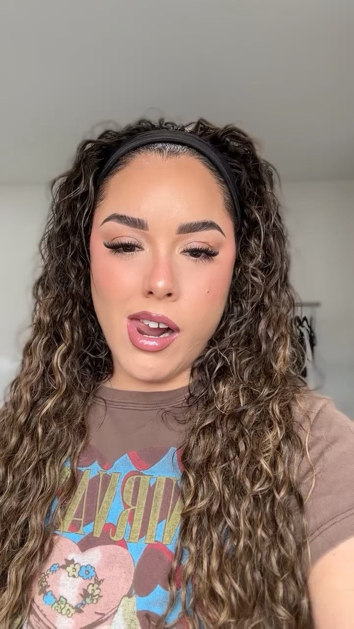 Amazon has the best sunglasses and they have such a variety of all types I mean 😍🙌🏻 I’m obsessed with both pairs 

#LTKbeauty