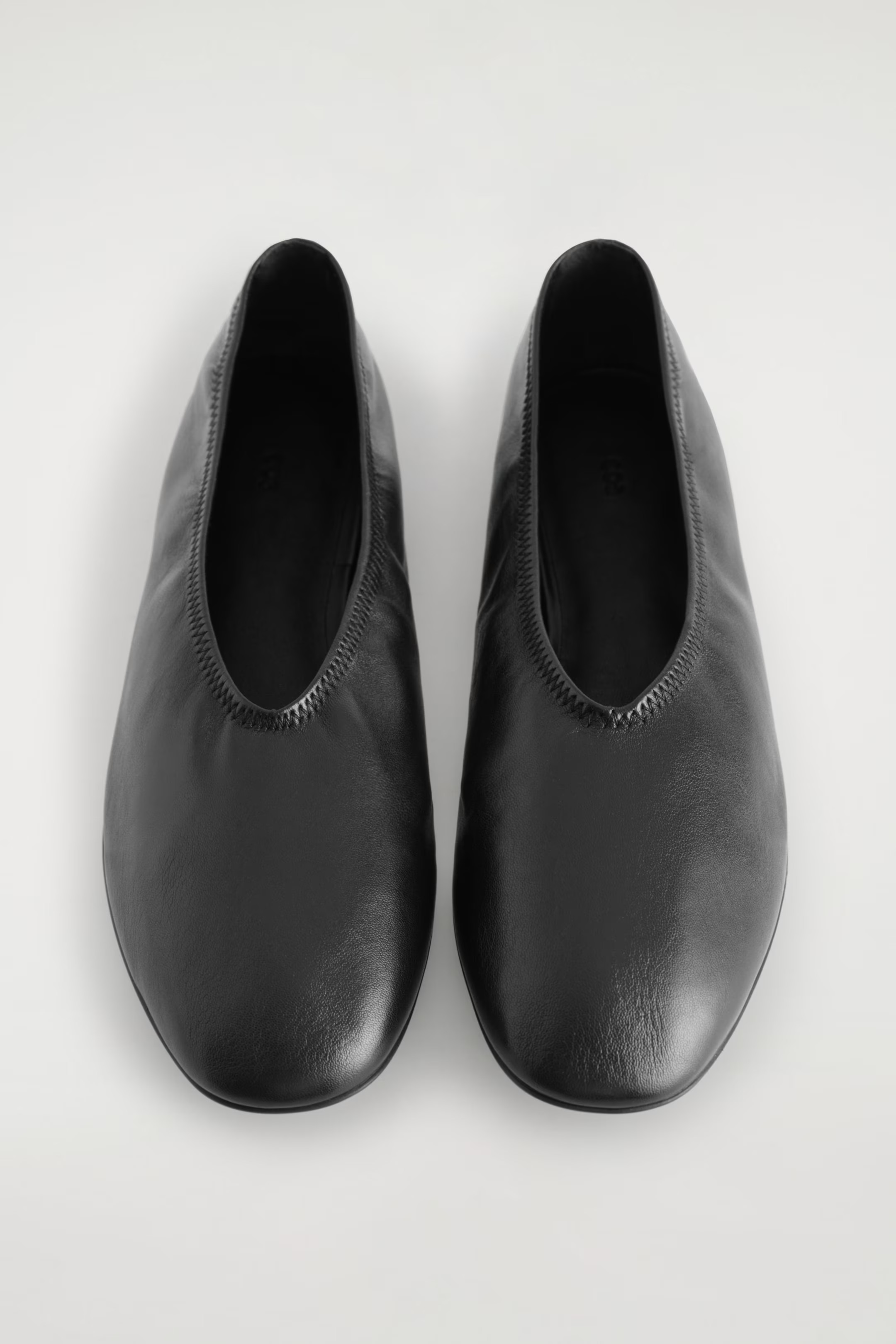MINIMAL LEATHER BALLET FLATS - BLACK | COS | COS UK