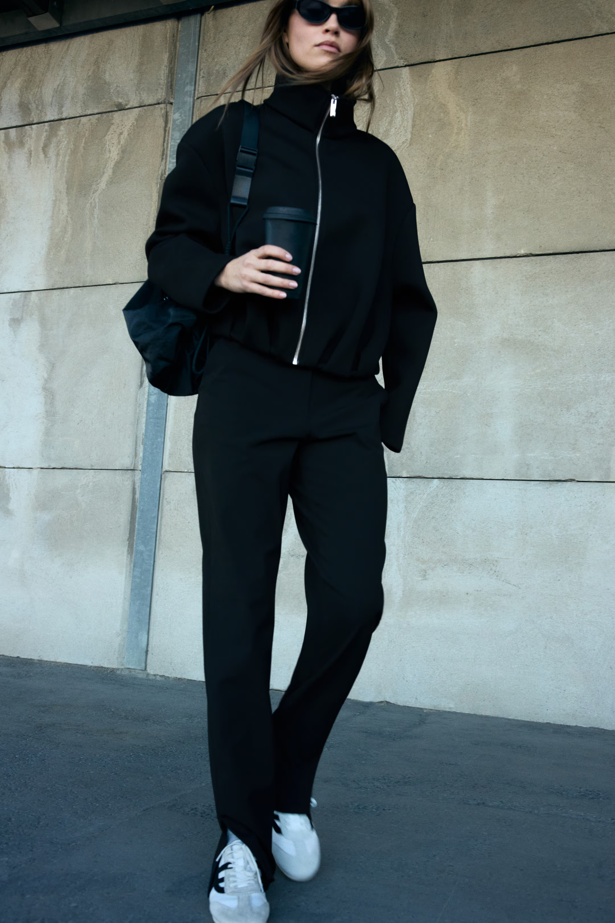 Wrinkle-resistant Slim Fit Tailored trousers | H&M (UK, MY, IN, SG, PH, TW, HK)