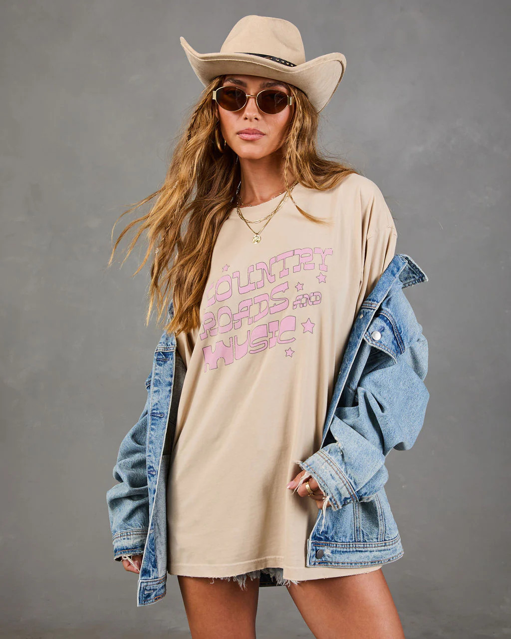 Country Roads Music Cotton Graphic Short Sleeve Tee | VICI