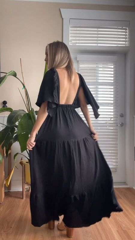 This maxi dress is low V and low back! Comes in so many colors and great for a Spring outfit! I’m in a XS. 

Easter
Vacation outfit
Date night outfit
Wedding guest dress
Maternity 


#LTKfindsunder50 #LTKSeasonal #LTKstyletip
