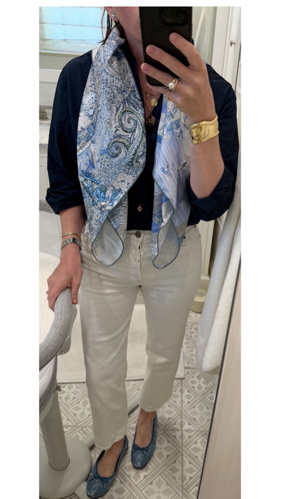 shirt: size down to Xs. 
Jeans: in my larger size 26
Shoes: run a half size small

#LTKootd #LTKPetite #LTKSaleAlert