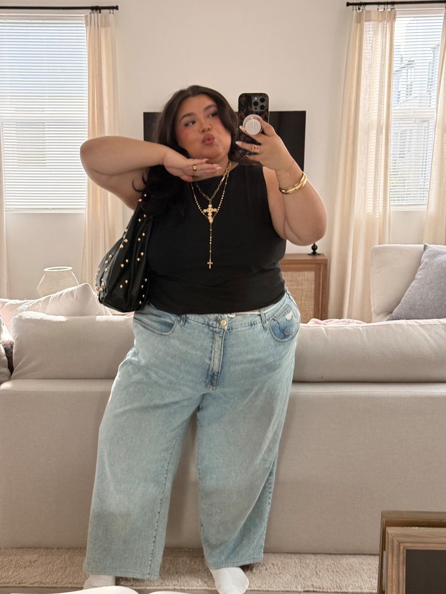 top: 2XL
jeans: 26 & tailored 

#LTKFindsUnder50 #LTKStyleTip #LTKPlusSize