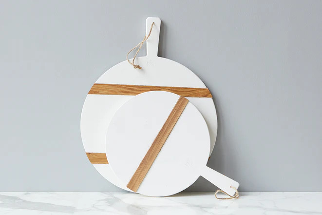 White Round Mod Charcuterie Board | etúHOME