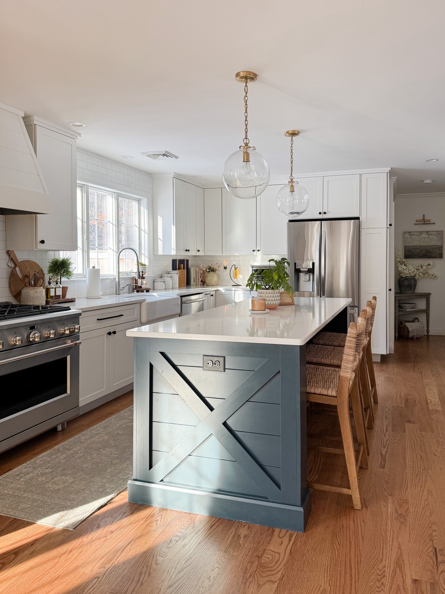 kitchen decor home styling home decor home favorites coastal home classic decor kitchen styling counter stools kitchen lighting sherricalnanhome

#LTKHome