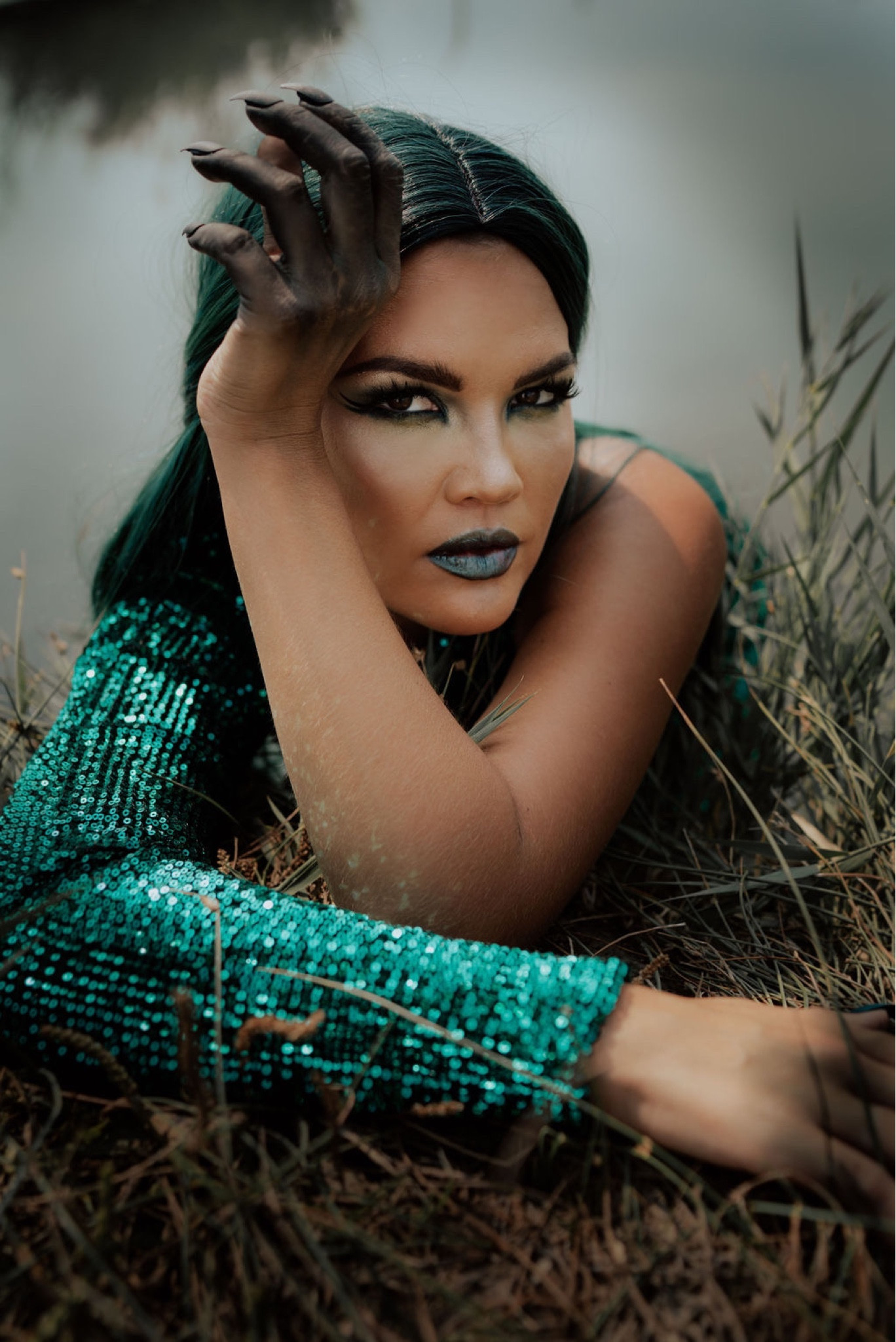 Siren Halloween Costume and Makeup 
DIY Halloween 



#LTKHalloween #LTKbeauty #LTKstyletip