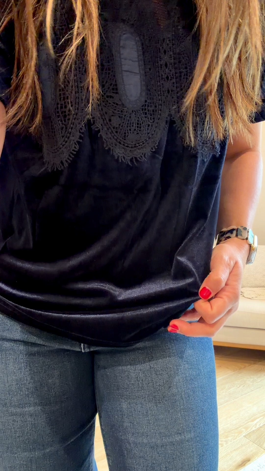 This top is stunning // fall fashion // holiday blouse // so many colors to choose from