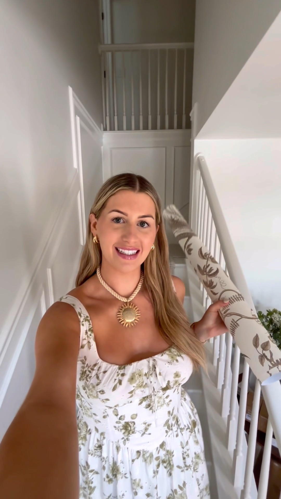 Powder bathroom wallpaper reveal!! I am absolutely in love with this! 🤍 the prettiest wallpaper I have ever seen!

#LTKHome #LTKvlog