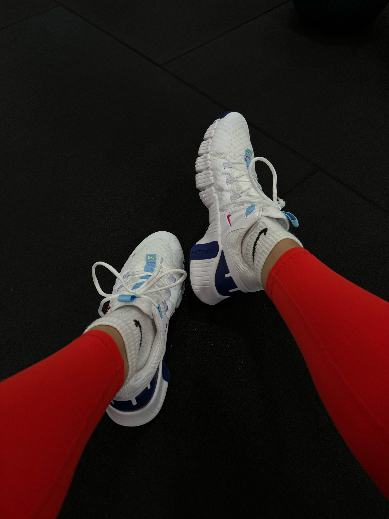 Recent gym girlie purchase - new Nike metcons for my lifting days🏋️‍♀️ nothing better than a fresh pair of white shoes😮‍💨

These red leggings are actually Zyia Active priced at $59 and have a matching bra + joggers. I’m not able to link them to my page so go to https://new.myzyia.com/JOIEVELDMAN/en_US/home to shop my actual leggings :) 

Nike // Nike Free Metcon 5 // Women's Workout Shoes // white tennis shoes // red leggings // fitness //

#LTKfitness #LTKshoecrush