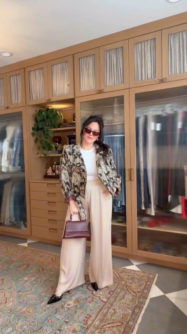 Outfit Roulette has officially entered the chat 🎰 Bestie… why did it give me pull-on pants, a statement jacket, AND heels?! But honestly, this is why we’re doing it — getting dressed shouldn’t feel like a chore. I even found an excuse to leave the house just to show off this cat jacket.

#LTKSeasonal #LTKgrwm #LTKootd