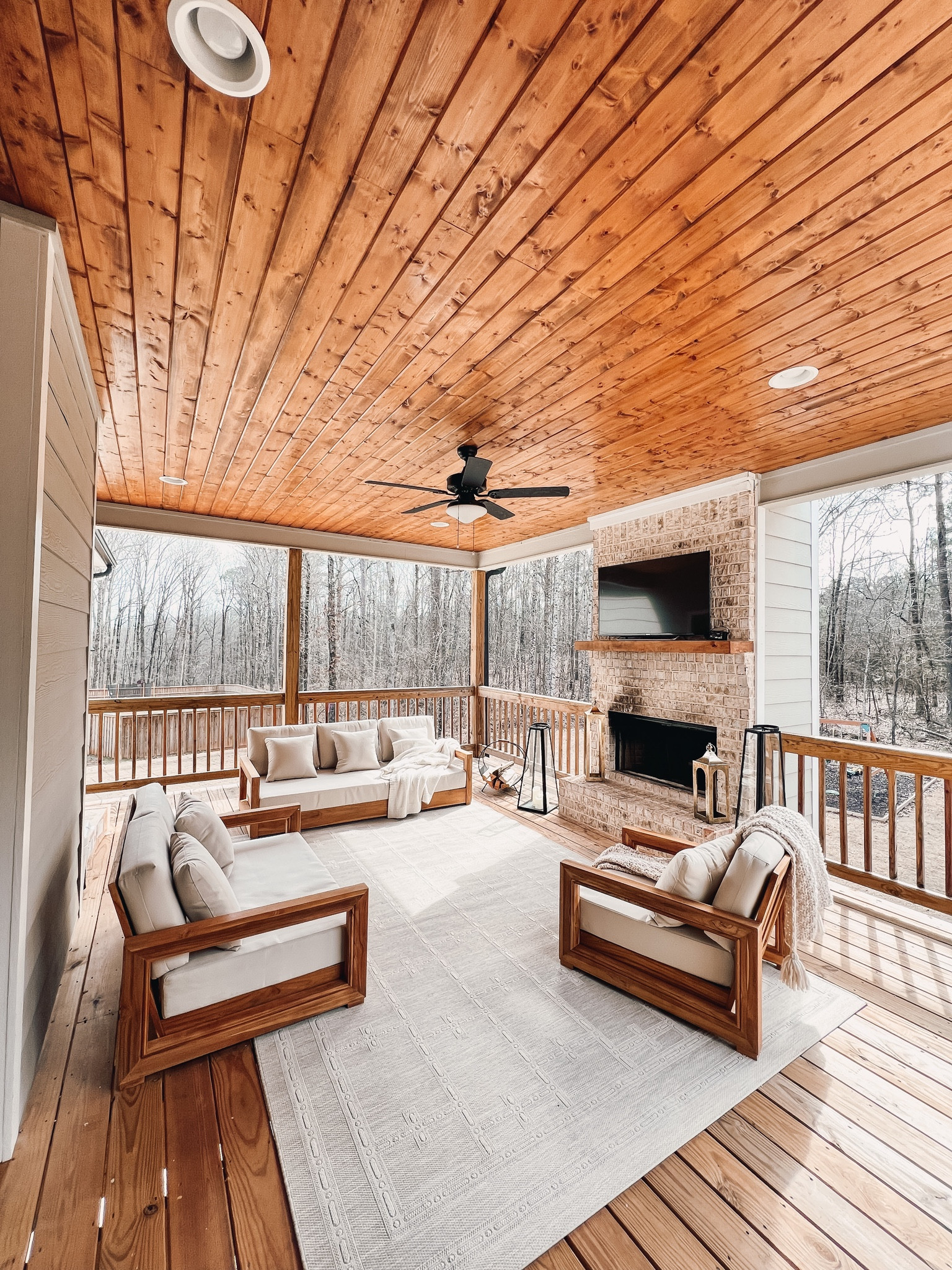 Outdoor furniture set - we LOVE it! Also highly recommend this outdoor rug. 

#LTKhome