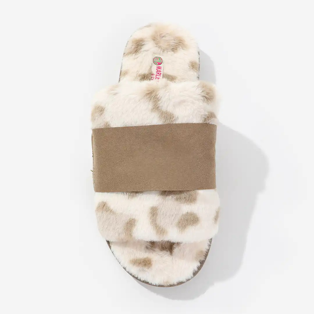 Monogrammed Fuzzy Slippers | Marleylilly