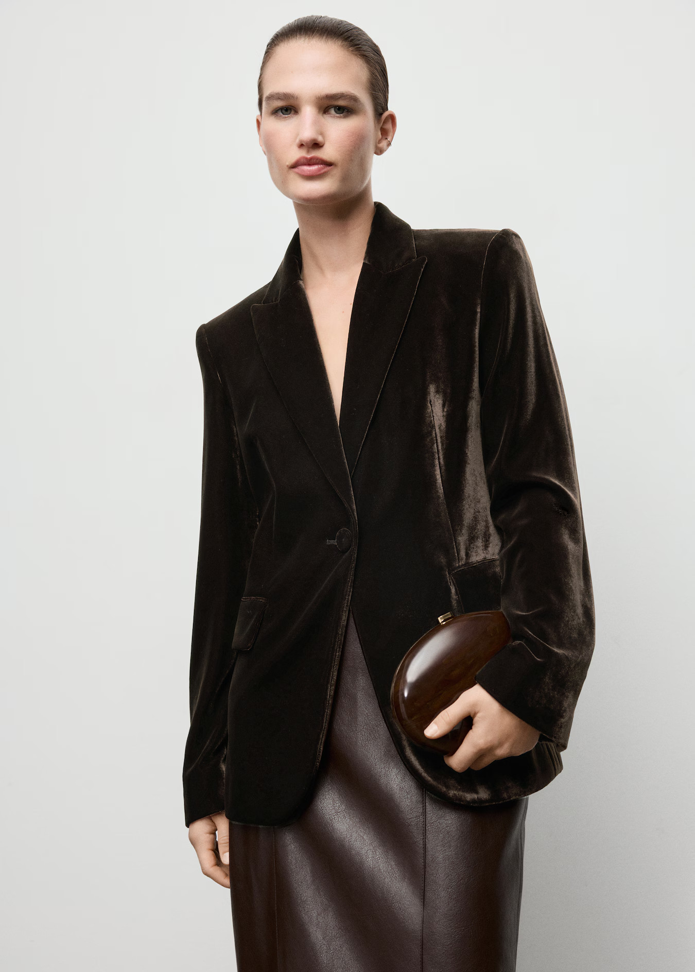 Structured velvet blazer | Mango (US/MX/AU)