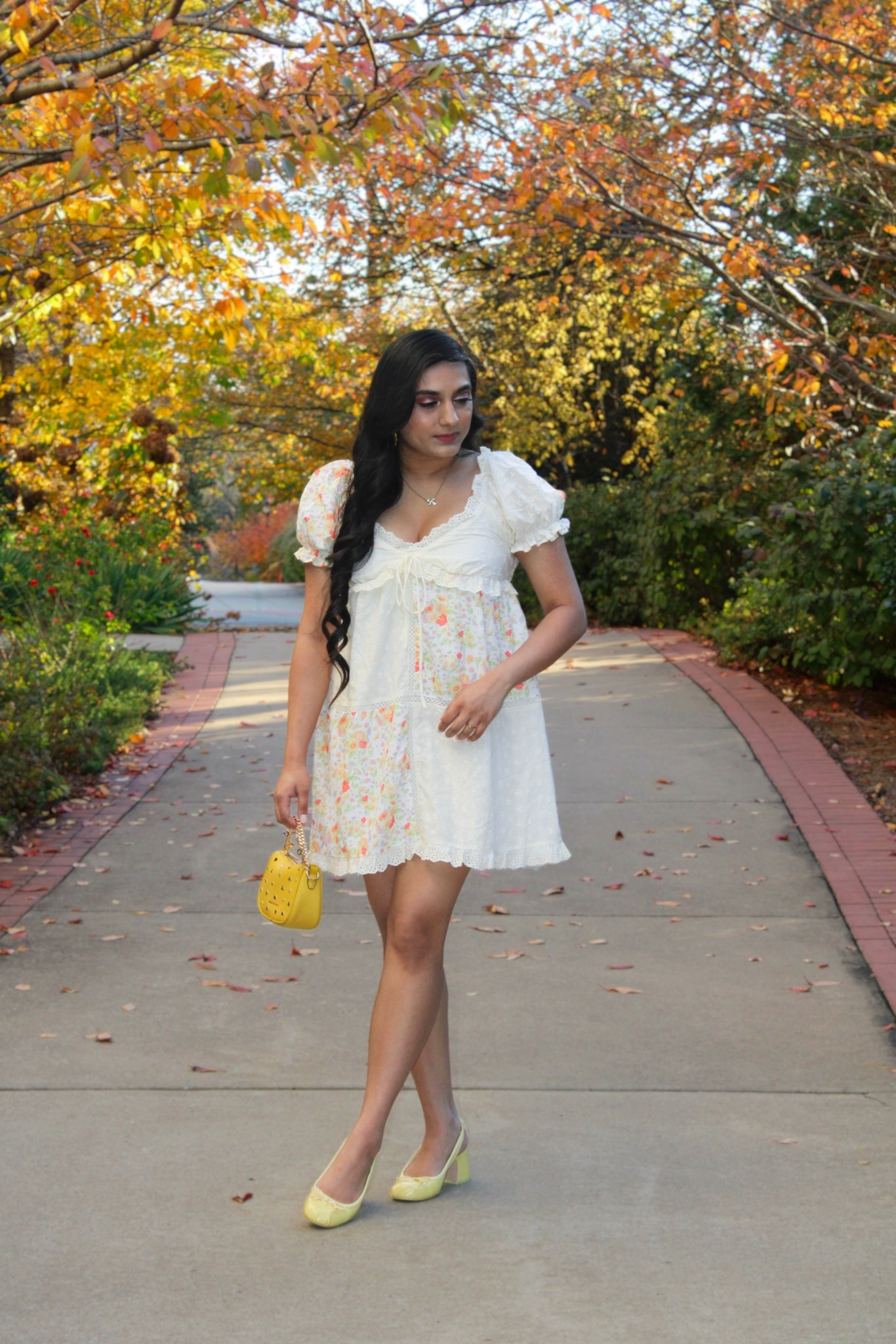 • A {Patch} Made In Heaven 💛🤍 •

Yellow florals and lace trims - a match made in patchwork heaven! This cutie dress is a look for less of a boutique style and comes in 2 other colors! Meant to share this dress at the end of summer, but when you live in a state where it’s hot one day, raining the next, and snowing right after - do seasons even exist? ✨

Patchwork floral dress, babydoll dress, puff sleeve dress, yellow ballet heels, yellow purse, floral print dress 

#LTKootd #LTKFindsUnder100 #LTKFindsUnder50