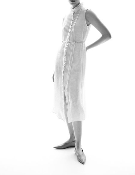 White midi shirt dress 

#LTKfindsunder50 #LTKSeasonal #LTKstyletip
