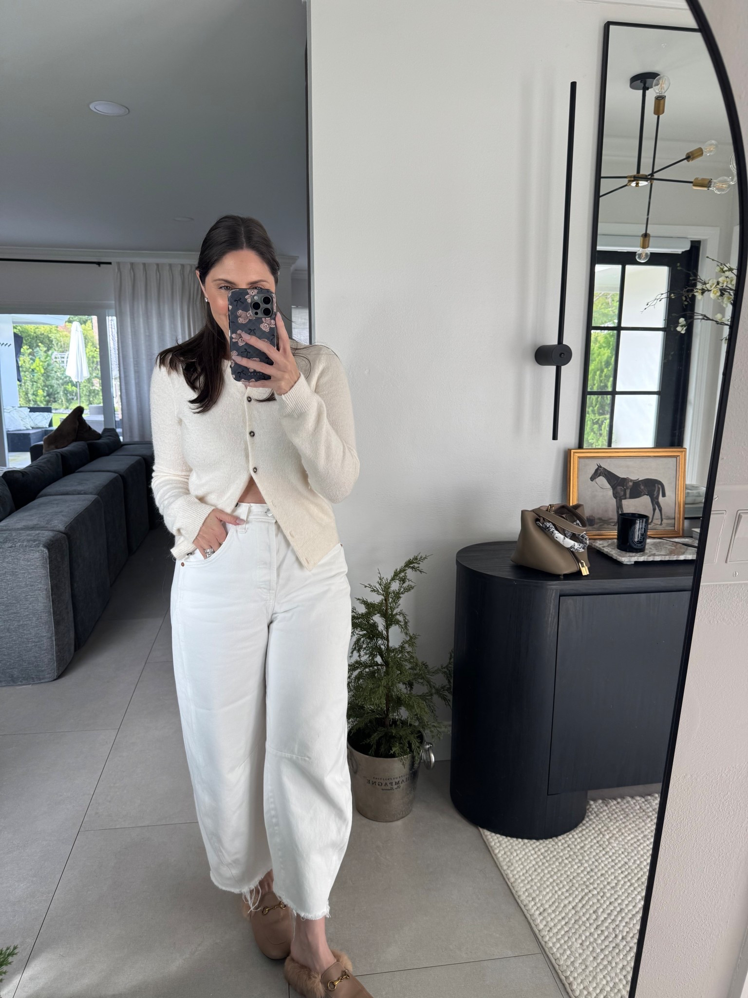 A neutral comfy outfit - both of these pieces feel so high end yet are so affordable! 

#LTKdayinmylife #LTKSaleAlert #LTKmorningroutine