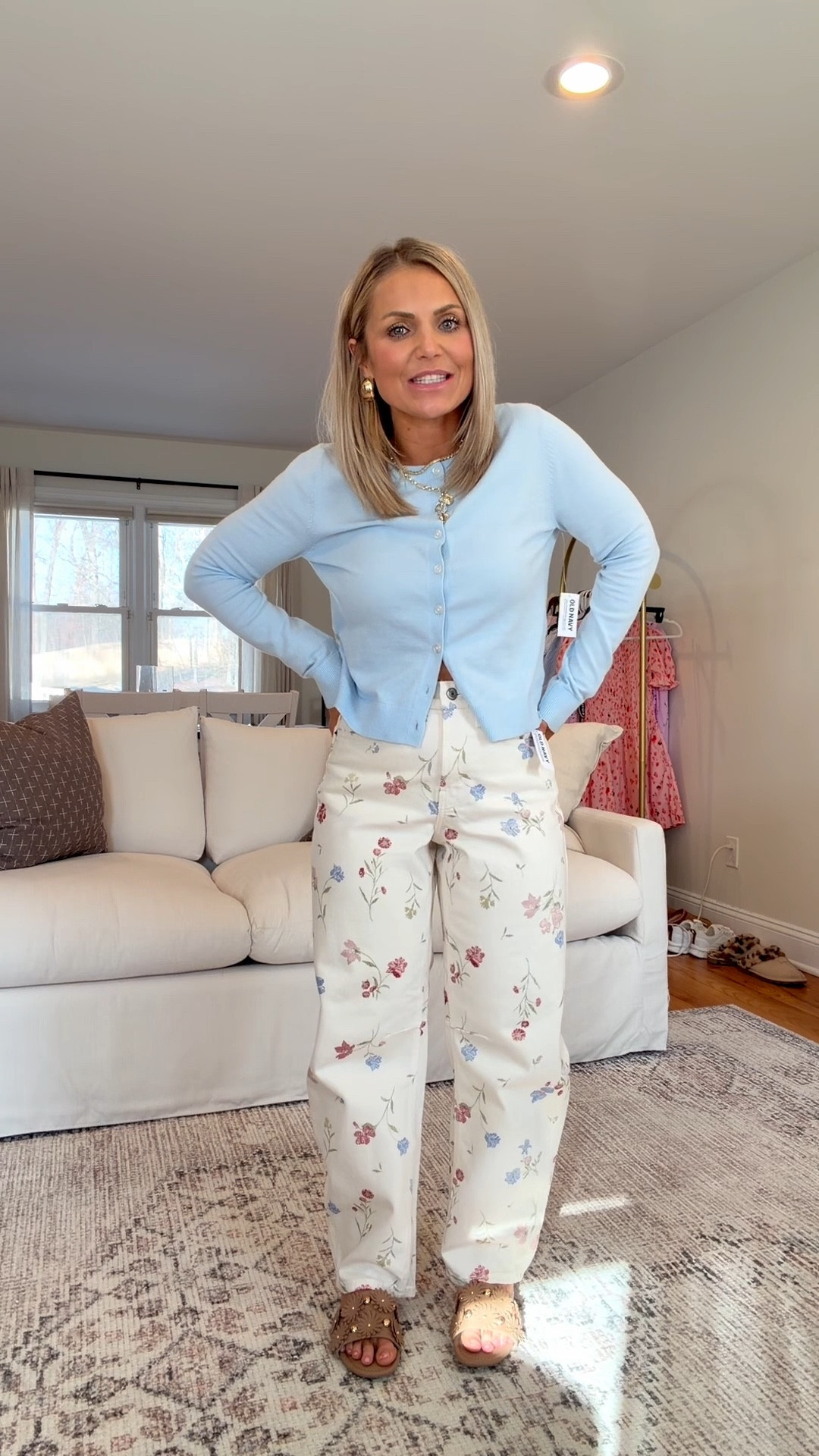 Old Navy Spring Outfit🌸


Spring outfits, spring styles, vacation outfits, resortwear, spring workwear, teacher outfits for spring, petite jeans, white jeans, floral jeans, petite styles,Casual style 

#LTKootd #LTKMidsize #LTKSeasonal