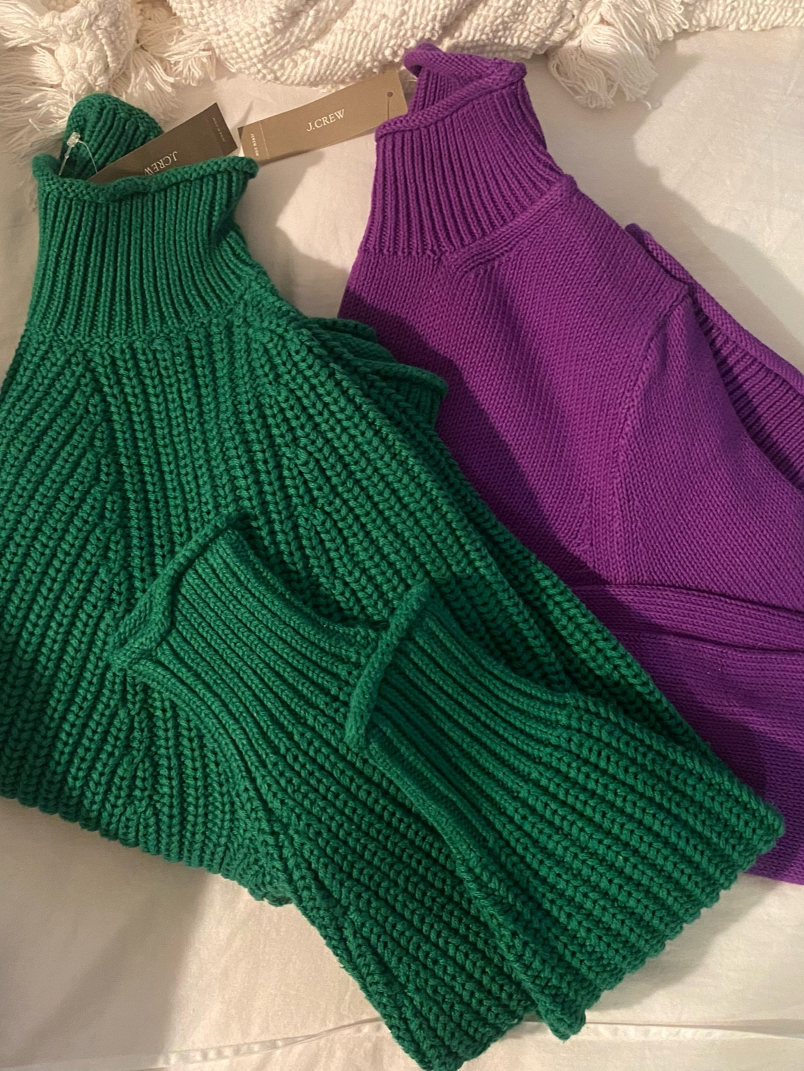 My beautiful sweaters arrived in the mail. I tried them both on. Runs true to size. And they’re on sale 

#LTKfindsunder100 #LTKSeasonal #LTKsalealert