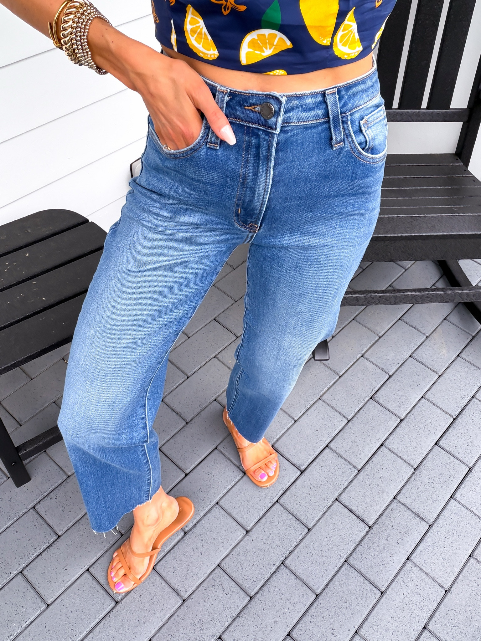 Use Code: ABBY15 for 15% off!

Wearing my true to size, xsmall top and size 25 jeans

#LTKootd #LTKmomlife #LTKgrwm