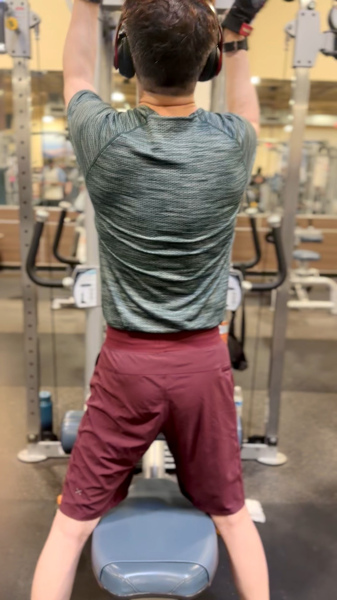 Sunday workout mode. #SundayWorkout #WeekendVibes #FitLife #FeelGoodMovement

#LTKCyberWeek #LTKvlog #LTKActive