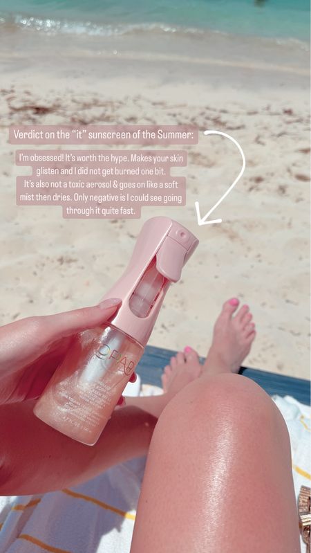 Kopari non toxic non aerosol
Spray sunscreen of summer! Makes you glisten while protecting skin. Goes on like a mist, very easily. 