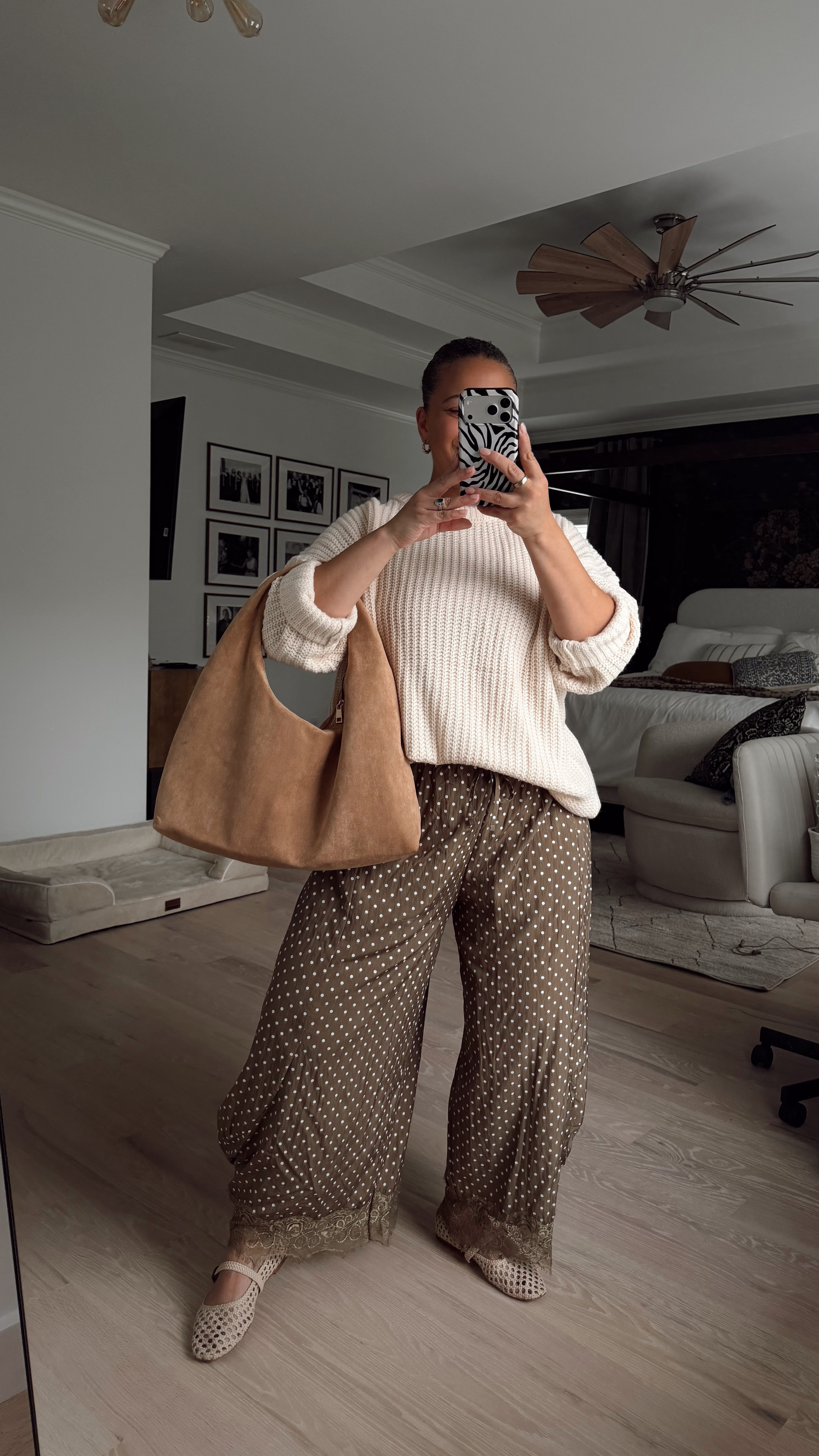 comfy fall outfit idea 

 