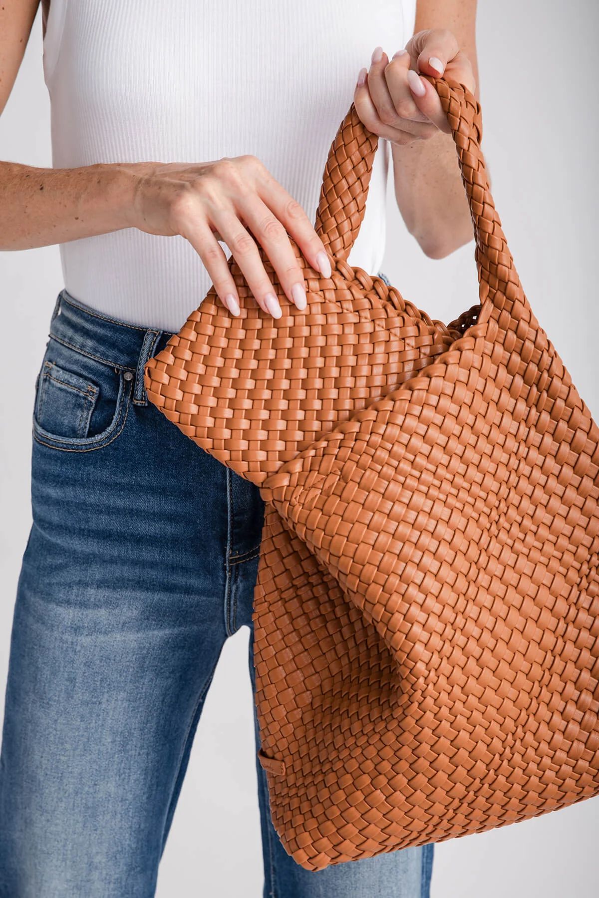 Woven Vegan Slouchy Hobo w/insert | Social Threads