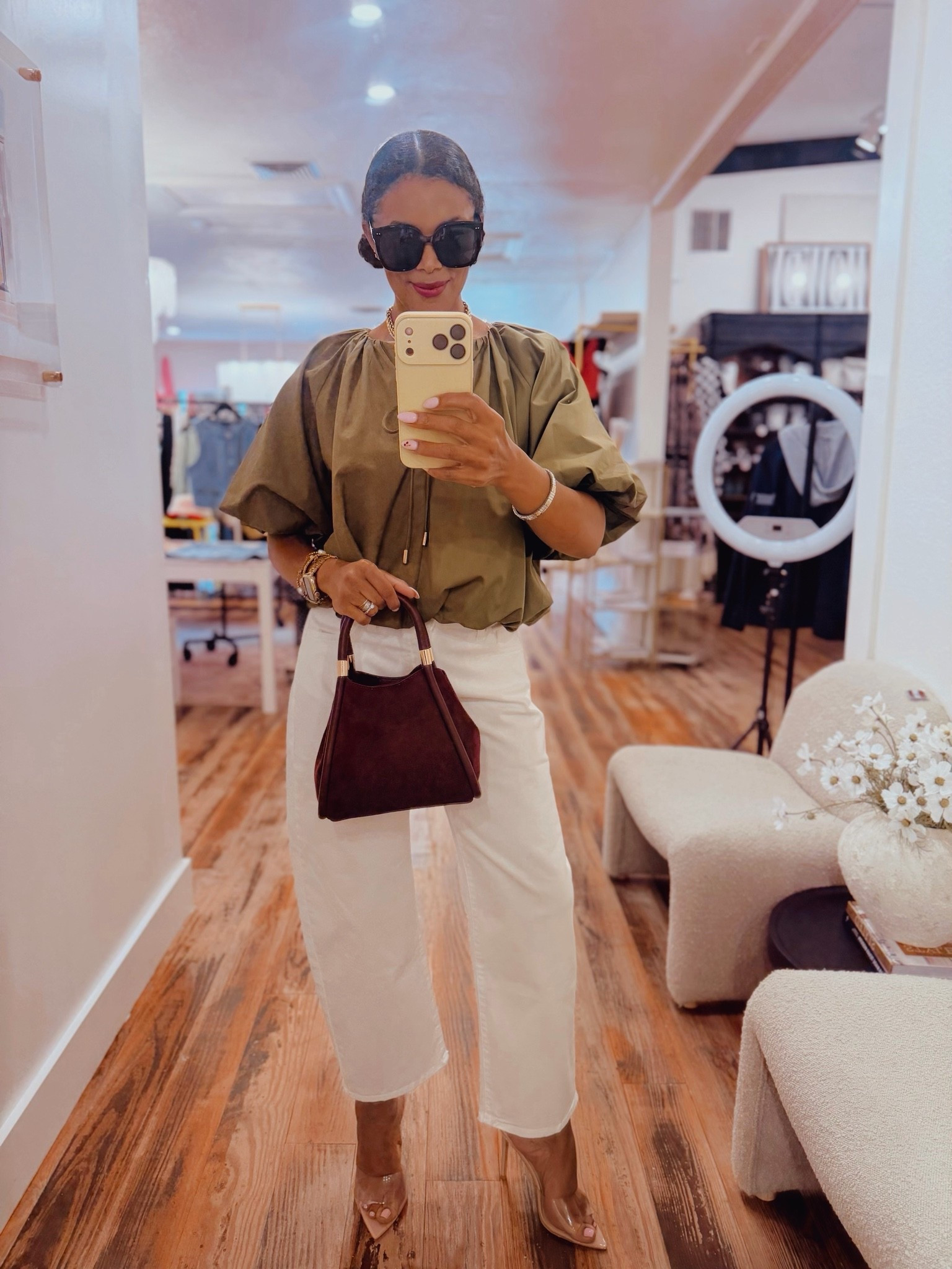 Girls, I couldn't stop
from sharing these white slightly stretch barrels! The fit is amazing! If you been looking for a narrow slimmer barrel this is it.  wearing 25
Like this post, comment SHOP & I'II send you the links!
I am 5’5• 130Ib • 36B • 24/25 waist. All links can be found on @shopltk app following: @nursebeautypreneur
You must be following @nursebeautypreneur on IG
to receive the DM with links
outfit, summer outfit, easy casual outfit, 40s style, 40s fashion

#LTKmomlife #LTKootd #LTKgrwm