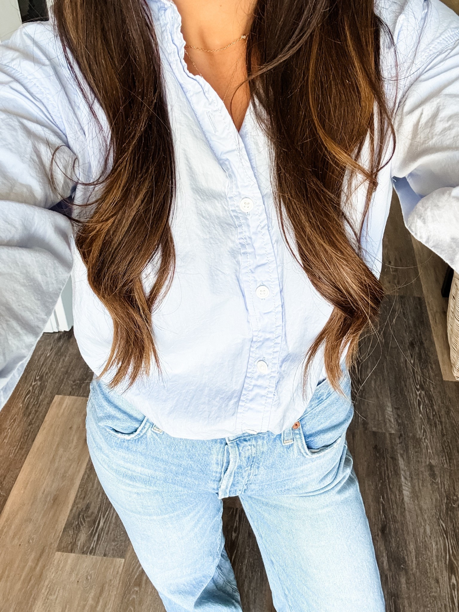 Top: X-Small
Jeans: 24, Tularosa 

#LTKmomlife #LTKPetite #LTKootd