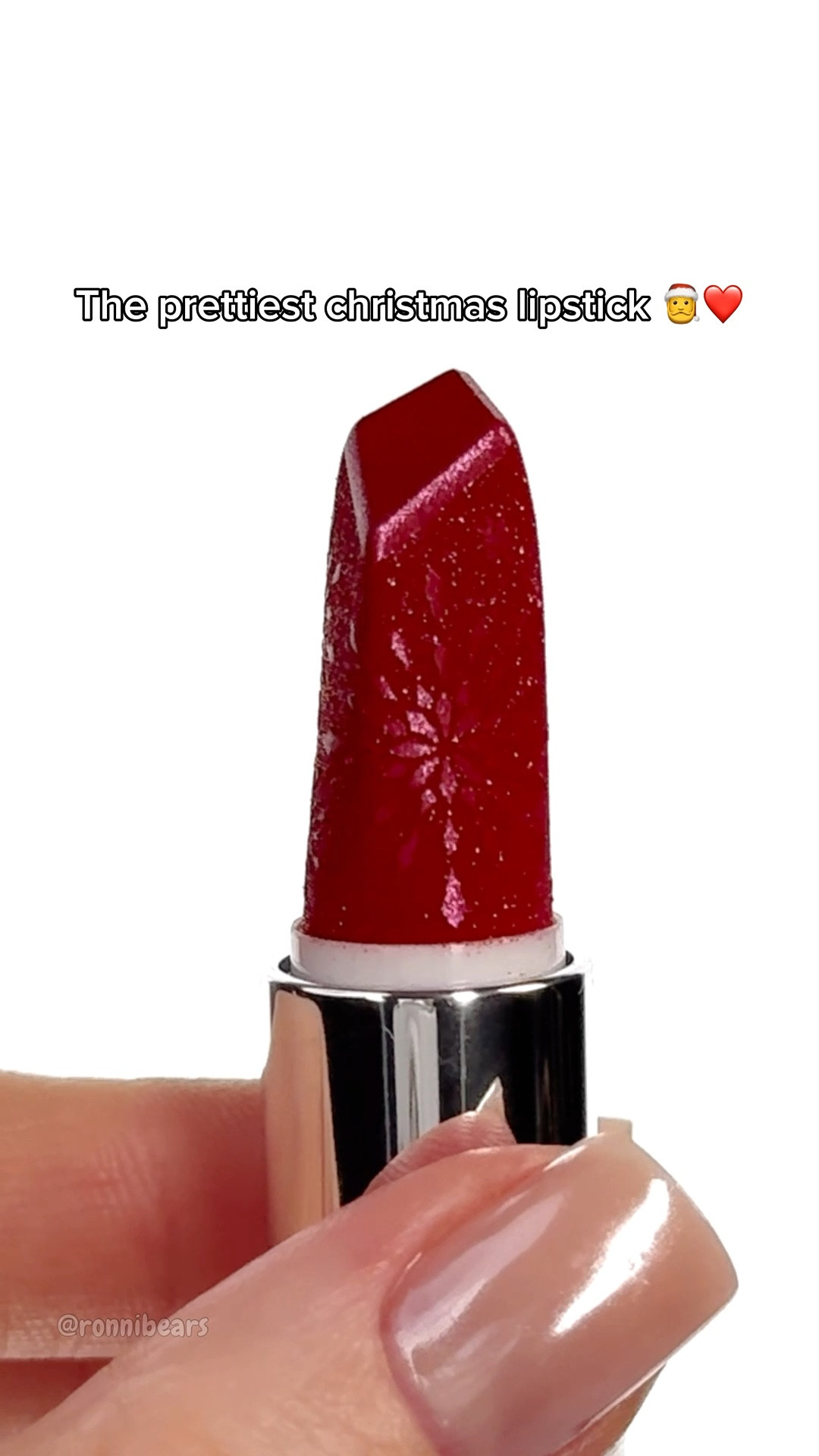 Ready to slay 💅❤️

🛍️ Kiko Milano Snow Kissed Holiday Sparkly Peaks Lipstick in Red-y To Sleigh

#lipstick #redlipstick #makeup #kikomilano #christmas #holiday

#LTKbeauty #LTKuk