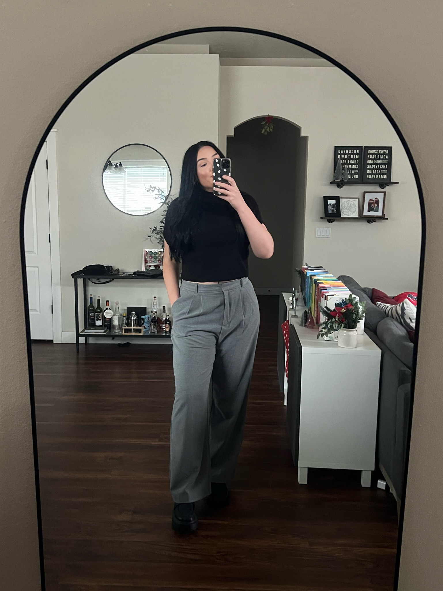 comfy, but still giving CEO energy 💃🏻

These are my absolute FAVORITE pants from Abercrombie. They’re so easy to dress up or down! I took my true size 31.

#LTKStyleTip #LTKFindsUnder100 #LTKWorkwear