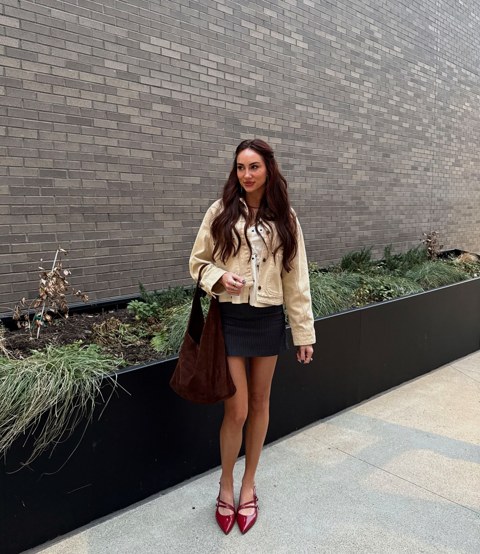 New favorite bag!! It’s so good! 


#suedepurse #italianleather #quincebag #brownsuede

#LTKdayinmylife #LTKgrwm