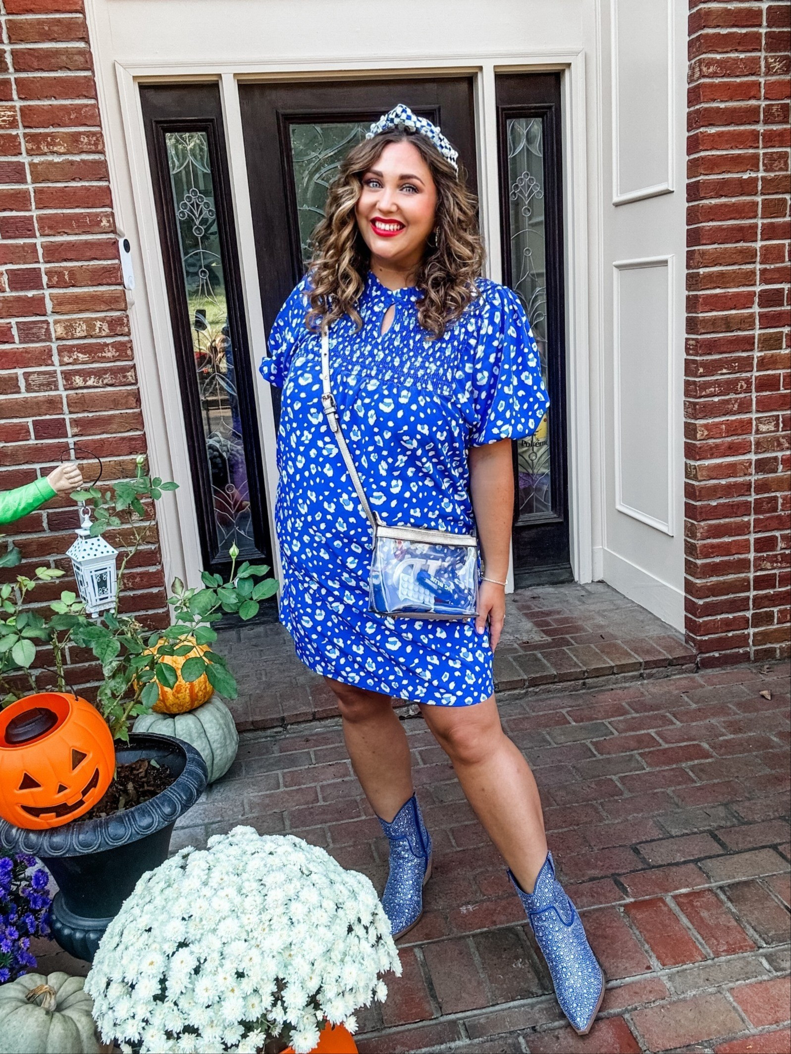 Today is UK Homecoming in LexVegas Kentucky@michellemcdowelldesigns gifted me this #gameday months ago and it's PERFECT! size XL #BBN #GoCats Boots are from @monroeandmain in my normal size (and they're comfy to walk in!) Headband is @briannacannon and you can use my code: 10JENNIFER for 10% off with them as well ! Earrings are #easycanvas#wildcat #UKAlumni #livinglargeinlilly #affiliate #collab #ltkcreator

#LTKSeasonal #LTKStyleTip #LTKPlusSize