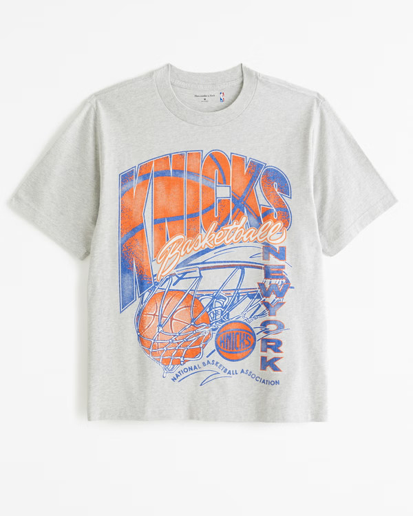 Men's New York Knicks Vintage-Inspired Graphic Tee | Men's Tops | Abercrombie.com | Abercrombie & Fitch (US)