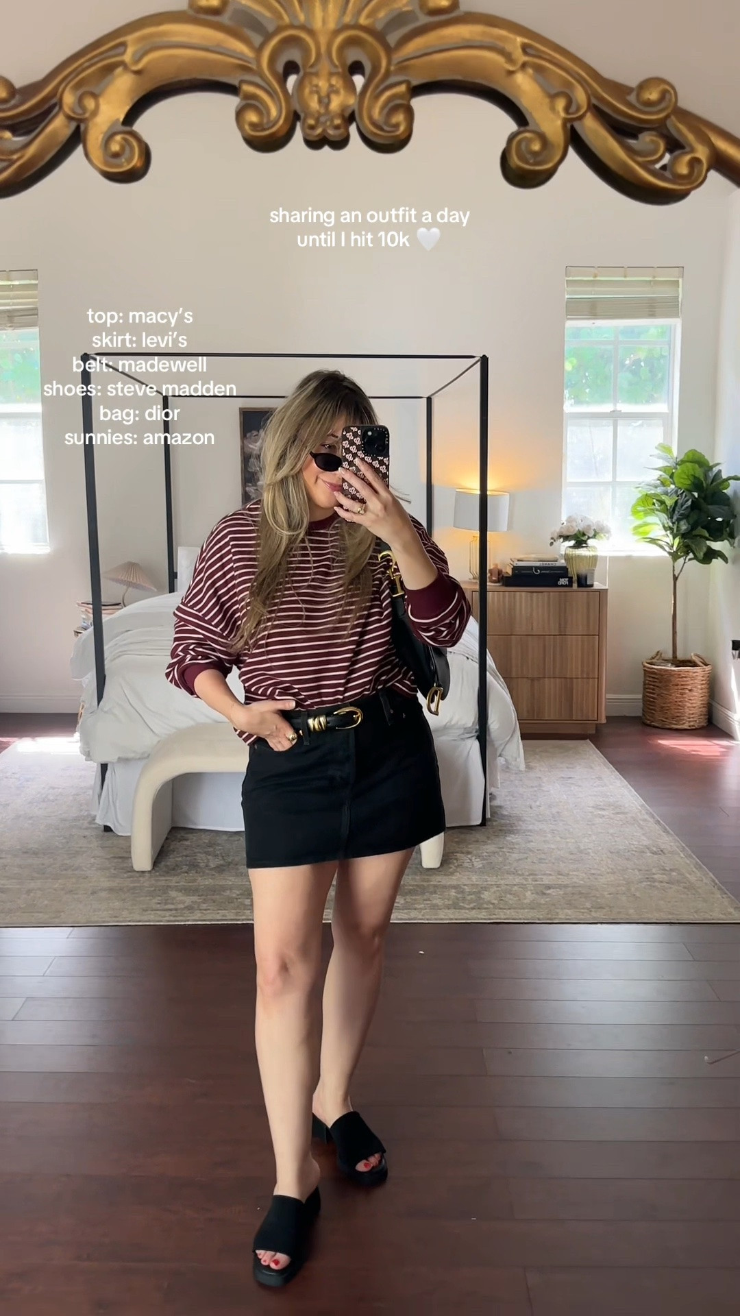 Outfit of the day 🖤 Levi’s denim skirt and striped tee for a fall outfit idea