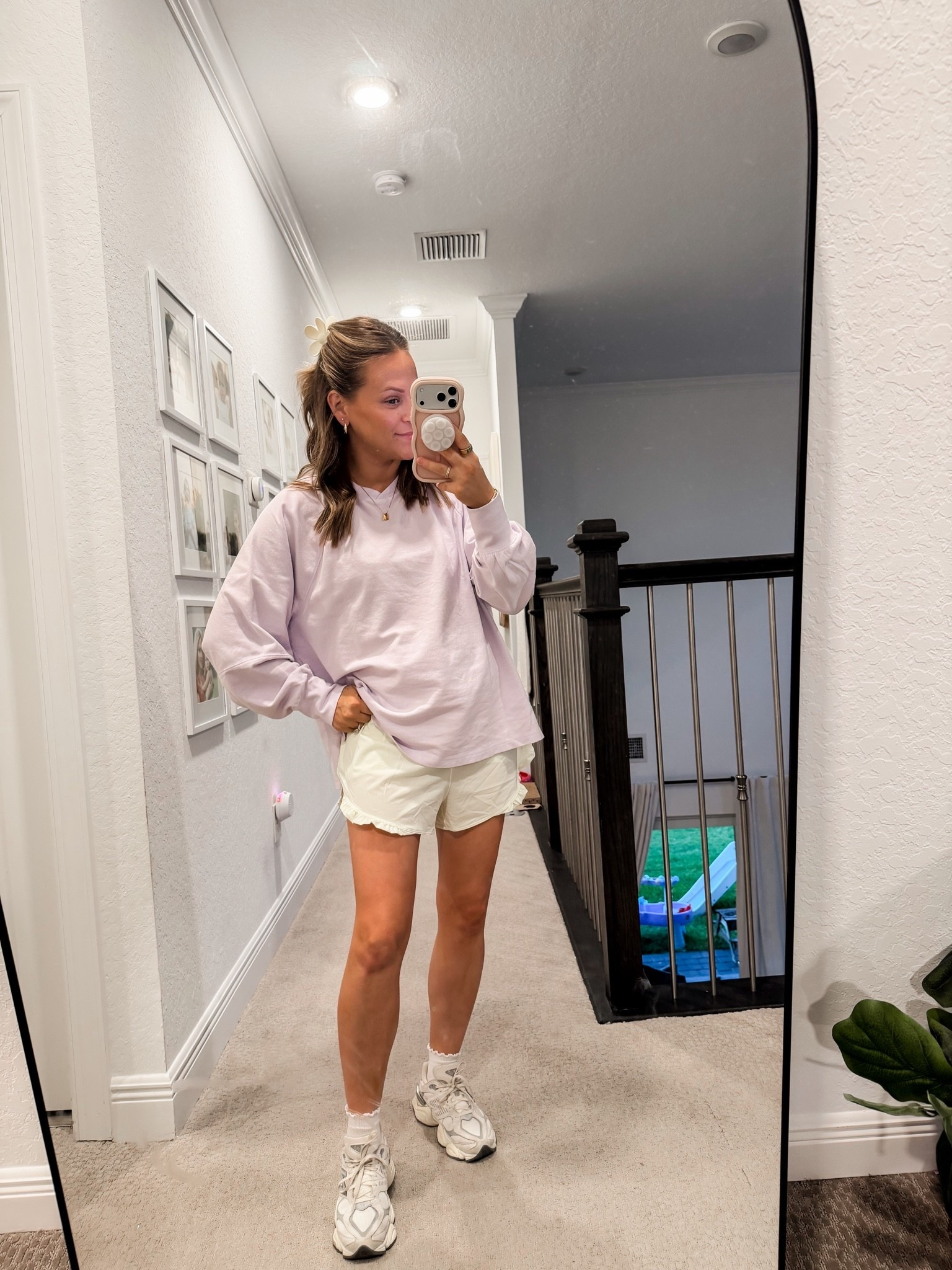 Never go wrong with @Aerie offline 💜💛 wearing size small in both

#LTKmomlife #LTKPetite #LTKootd