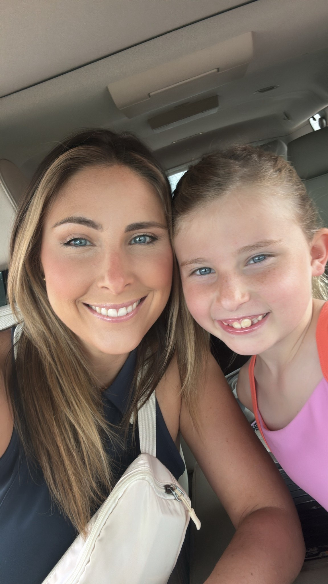 I found myself wearing this navy set from old navy atleast 2-3 times a week! Found out they were on sale and had to get more! I’m wearing a small in the skirt. XS in the top but ended up buying smalls instore because the XS was sold out. 

The pullover is THE BEST MATERIAL EVERR! I got mediums in both colors because again the smalls were sold out at my old navy! I love the fit of it though! 

Yall won’t regret these items being in your closet! Trust me! 