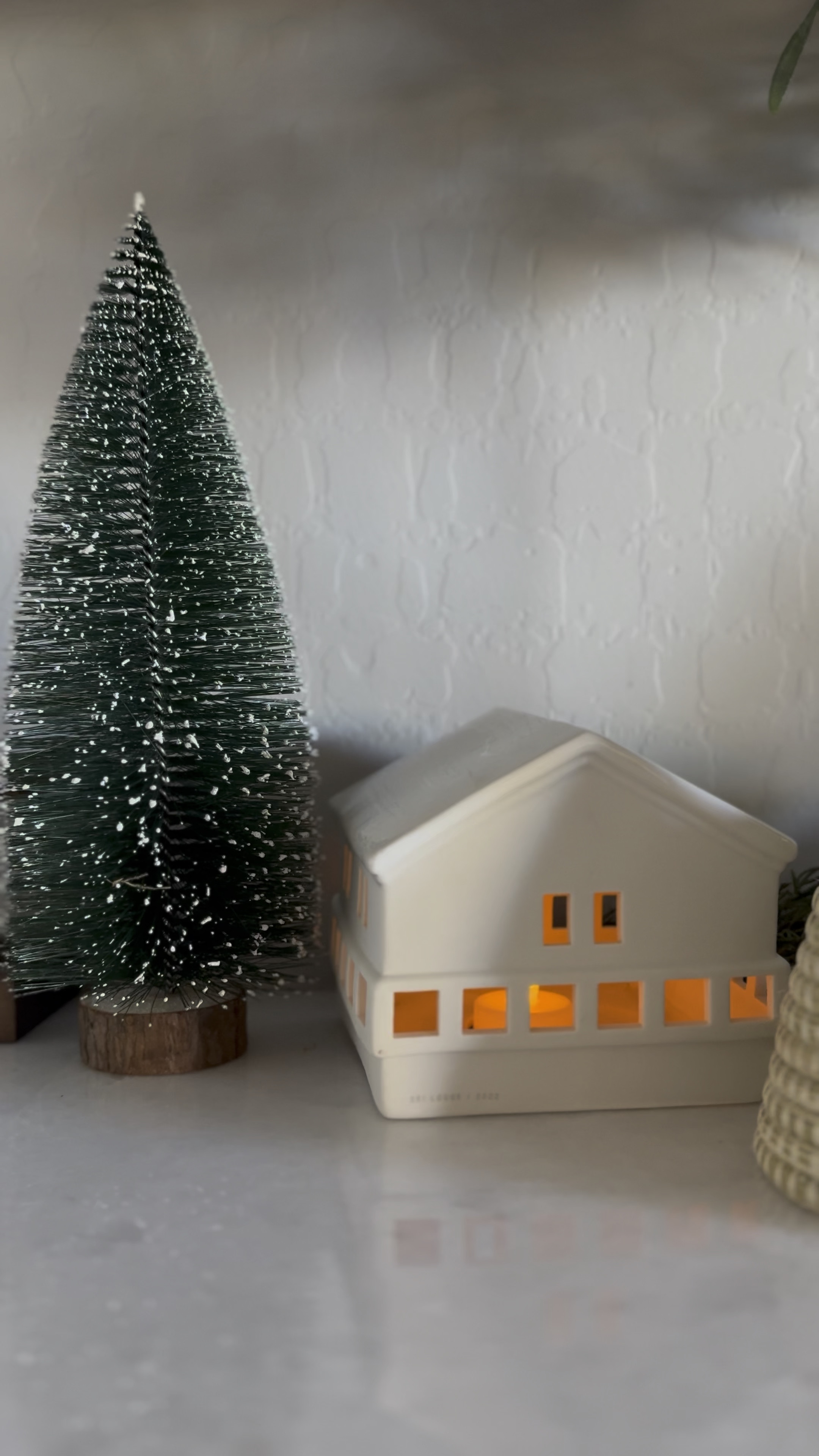 Its a white ceramic Christmas 2024
#christmas

#LTKSeasonal #LTKHoliday #LTKGiftGuide