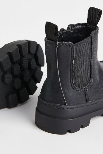 Chelsea Boots | H&M (US + CA)