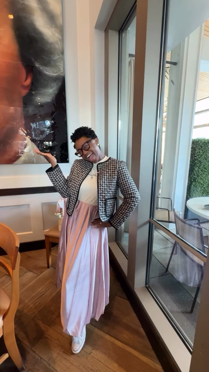 Today’s #ootd had a little Godmom glam energy 💕✨

Comfort, class, and just enough pop to feel cute while celebrating baby girl. 🥹

#LTKStyleTip #LTKFindsUnder50 #LTKFindsUnder100