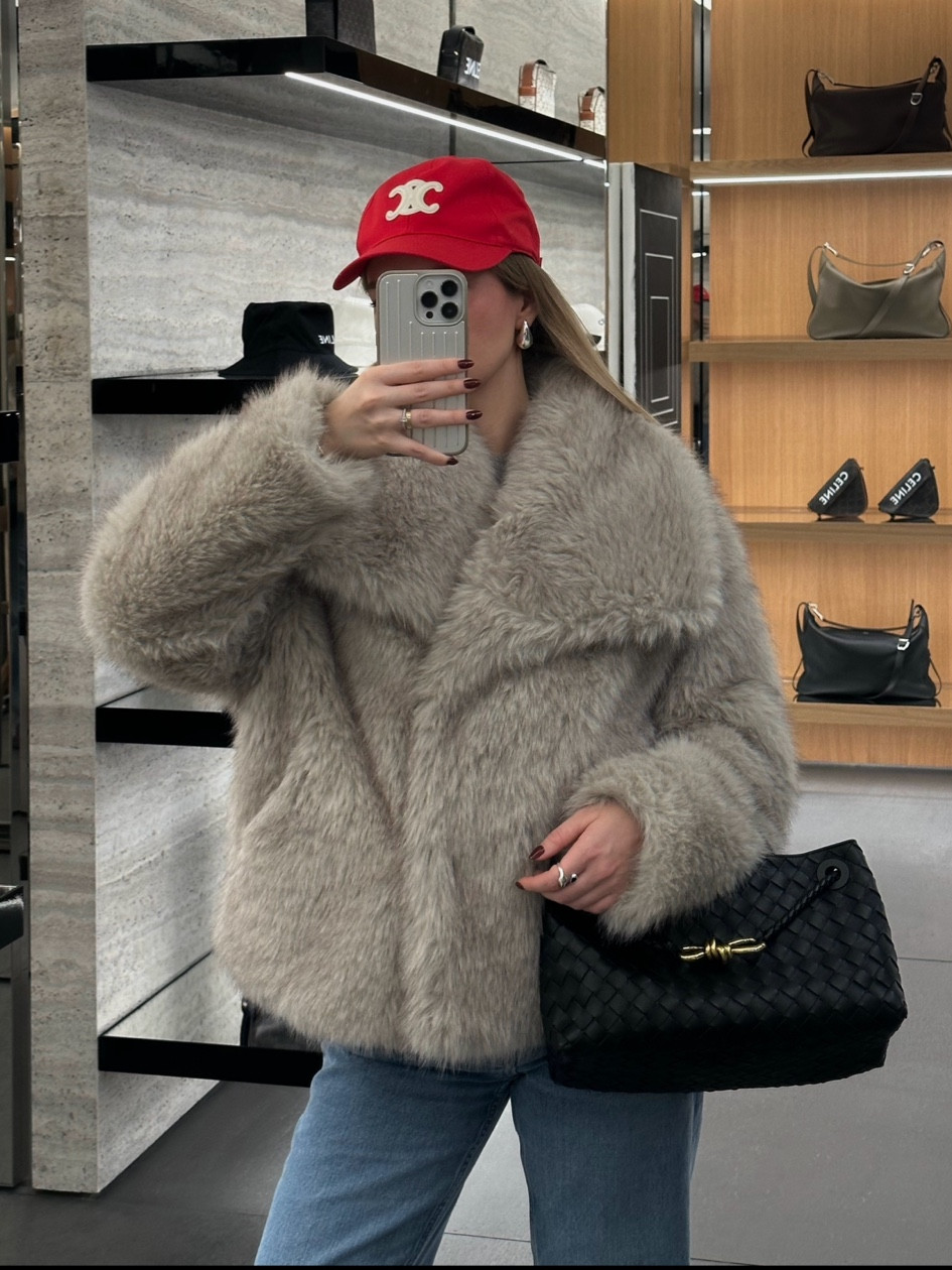 winter wardrobe essentials 

#LTKitbag #LTKeurope #LTKHoliday