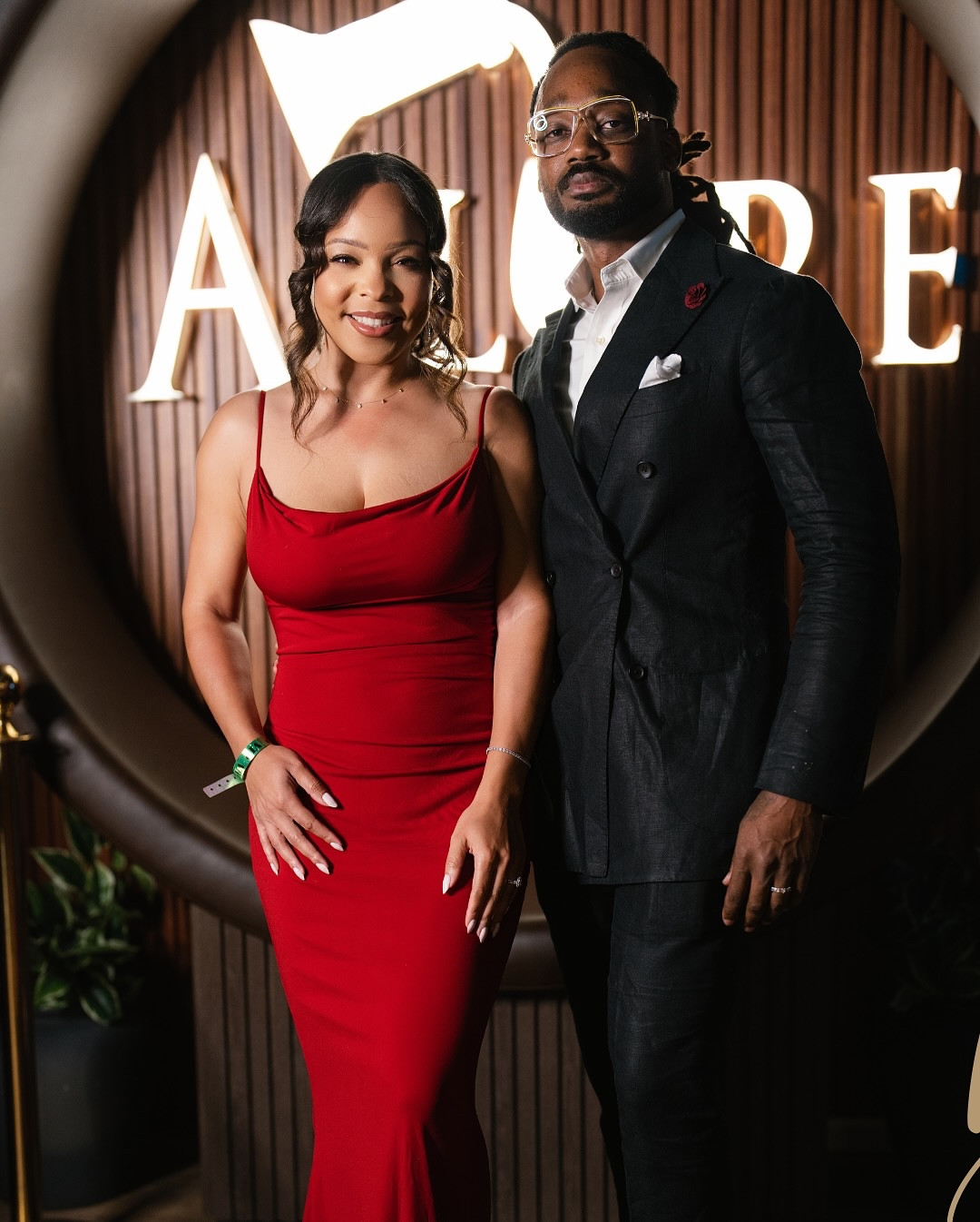 Let’s talk about #BlackFriday sales! This dress is 25% off! Get it for under $100. Love the back and material was super flattering in person. True to size. I’m wearing a M.

#reddress #blackfridaysale #cocktaildress #datenight #partyattire 

#LTKHoliday #LTKFindsUnder100 #LTKCyberWeek