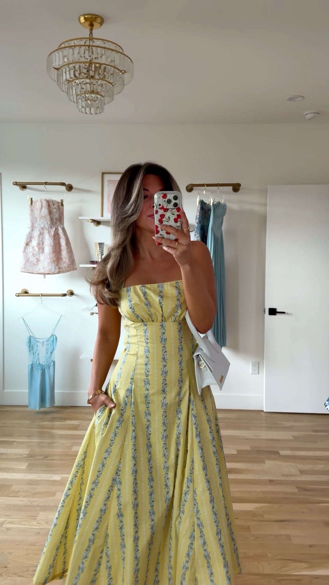 Vici yellow floral spring event and wedding guest dress

Vici code: emerson30

Wearing mg heal small/2

Wedding guest
Formal event
Black tie
Spring event
Special occasion

#LTKgrwm #LTKWedding #LTKSeasonal