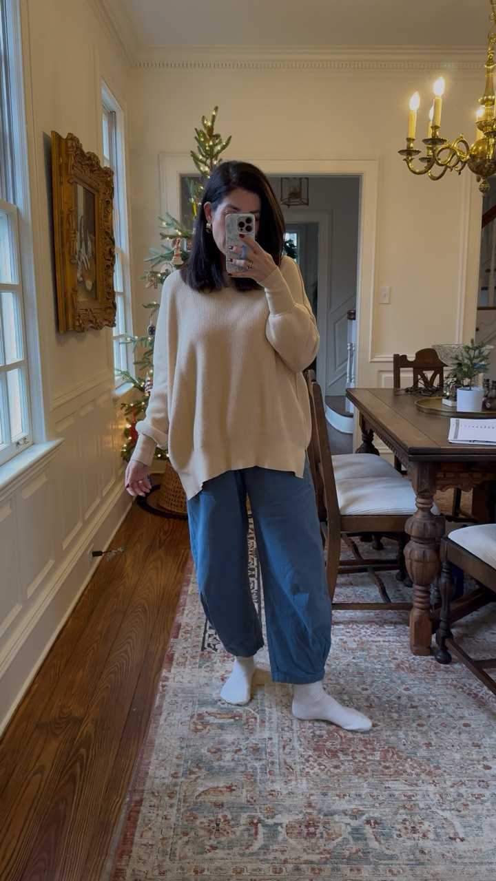 One of my consistent best sellers is this Free People style sweater! Just wait until you see the price and the quality is sooo good! 

#amazonfashion

Amazon fashion. Amazon sweater. Amazon fp style sweater. Comfy cute lounge outfit  

#LTKSeasonal #LTKootd #LTKFindsUnder50