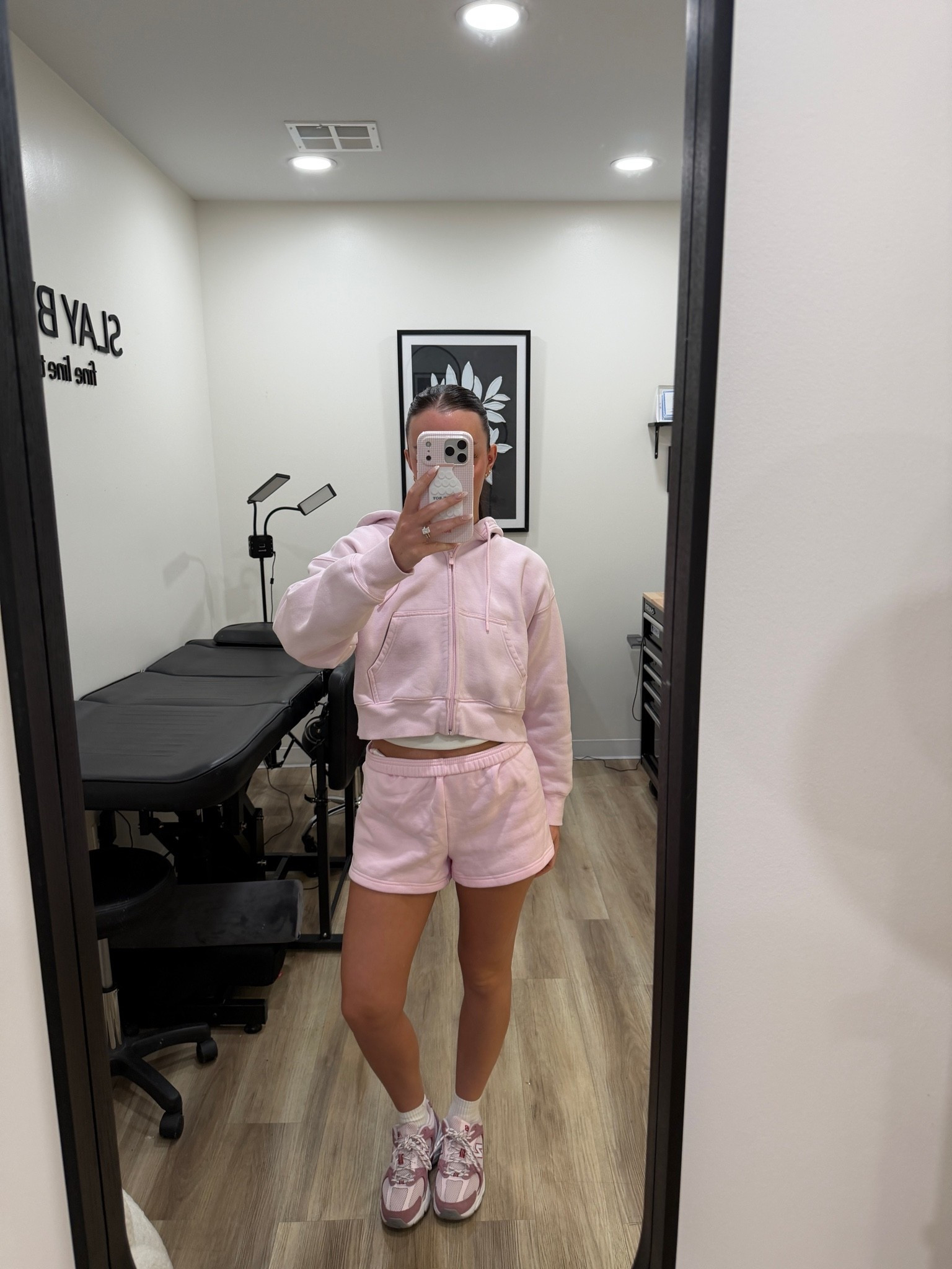 Villa Pink from Aritzia is the best pink!