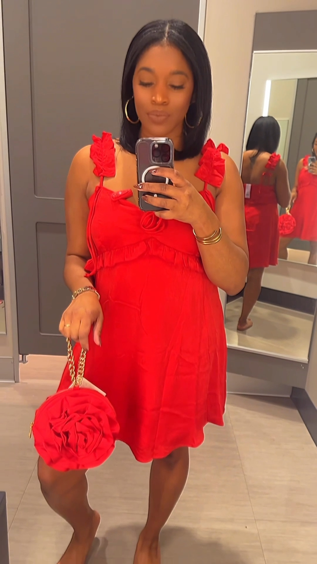 This red satin dress will definitely be a hit for Galentine’s Day or a date night.

Size: L

#LTKFindsUnder50 #LTKSaleAlert #LTKParties