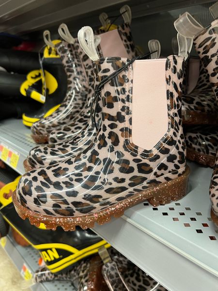 Girls Rainboots at Walmart , how cute are these?!

#LTKkids
