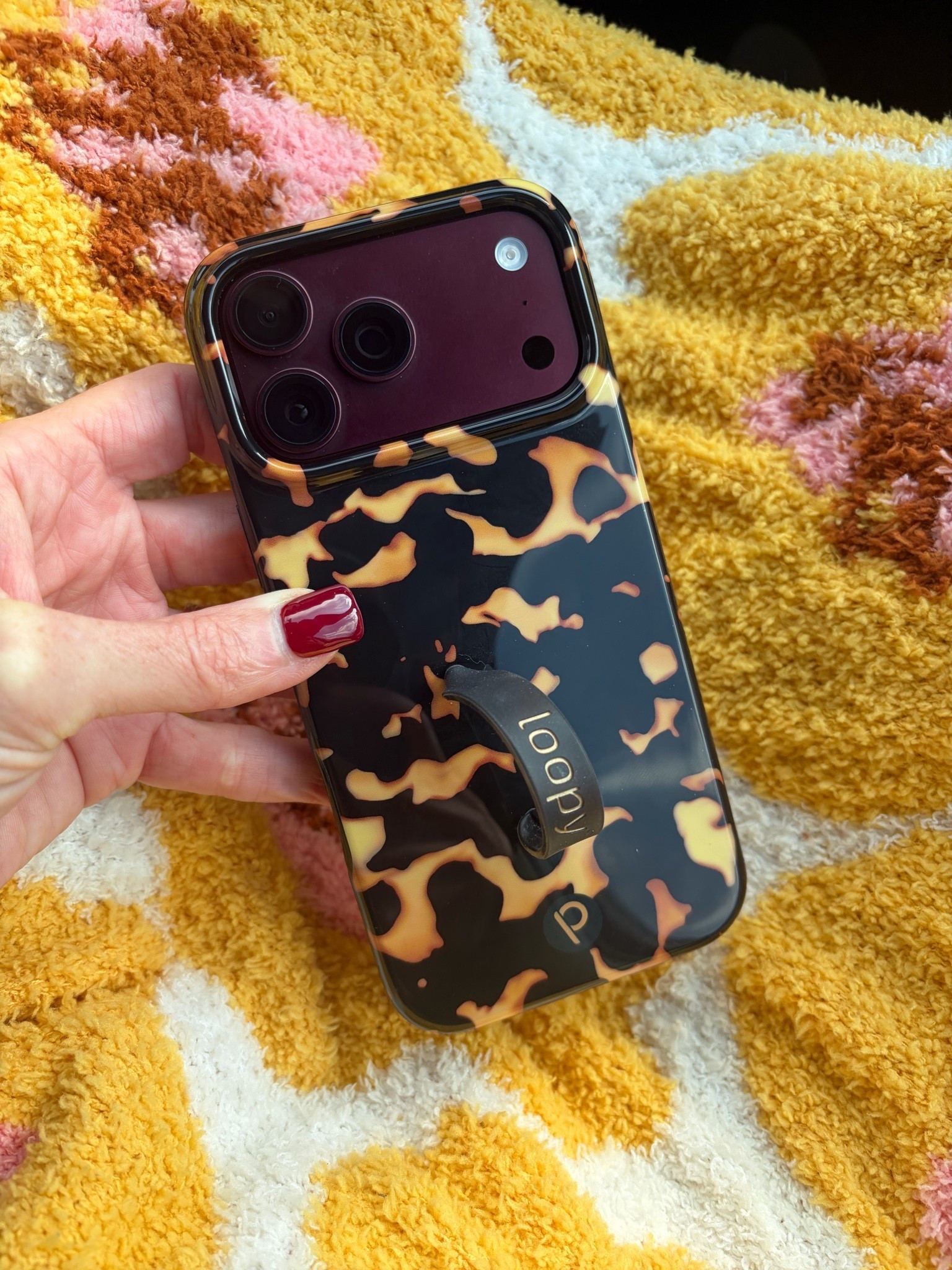 Tortoise Loopy case iPhone 18 pro max 🤎
@Loopy Cases #loopy #loopycase

#LTKdayinmylife #LTKmorningroutine #LTKTravel