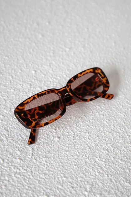 Capri Sunglasses | SABO SKIRT (Global)