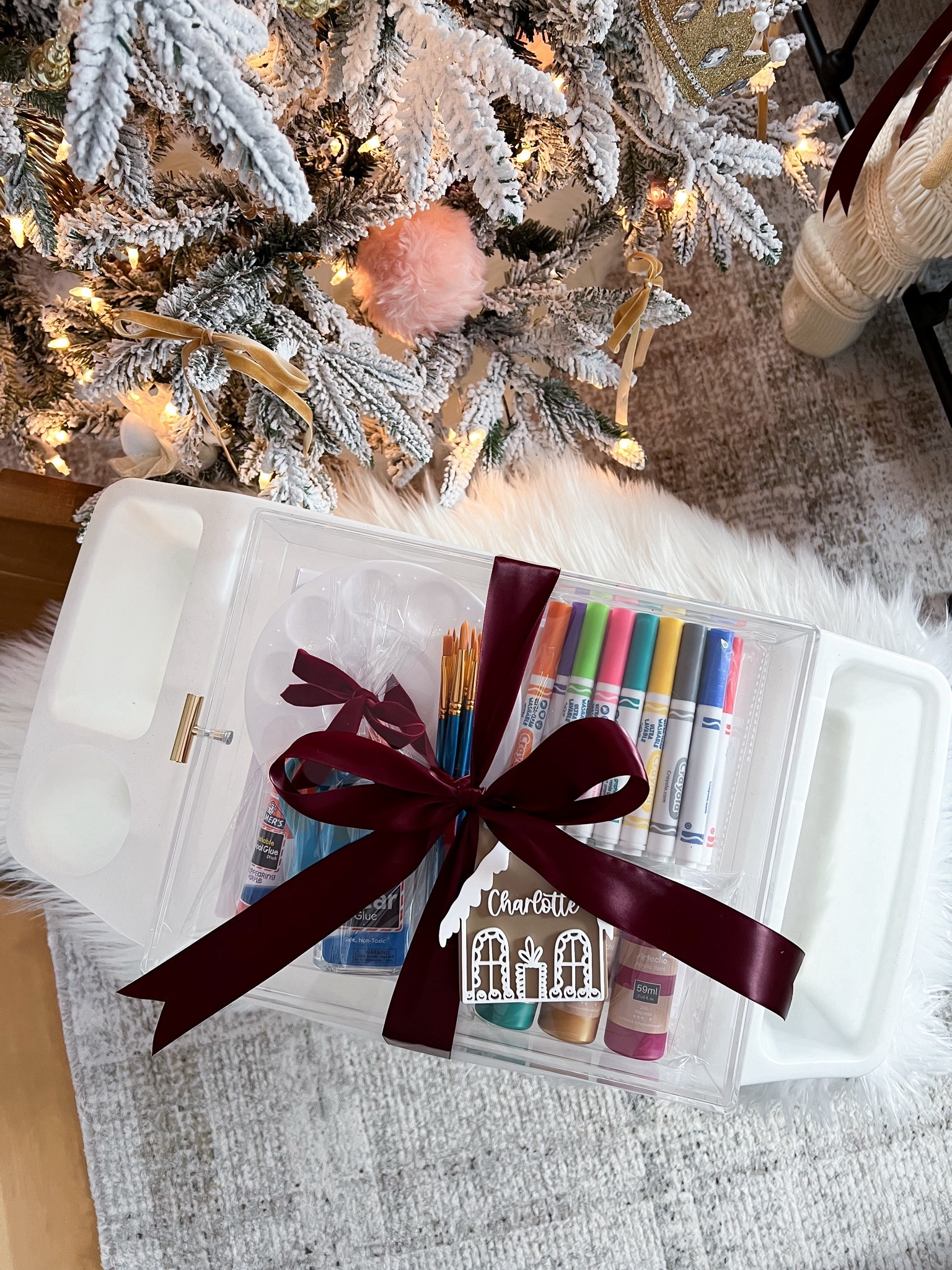 Kids Gift Idea 🎁

This craft tray and accessories is perfect for children — love gifting an activity! 

#giftideas
#giftideasforkids
#giftsforkids


#LTKGiftGuide #LTKkids #LTKSeasonal
